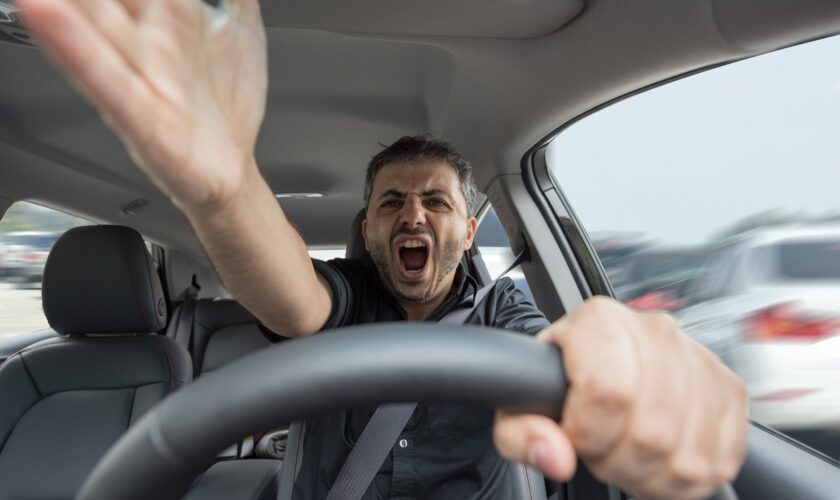 Automobilistes, deux-roues et piétons: Sur la route, "tout le monde a peur de tout le monde"