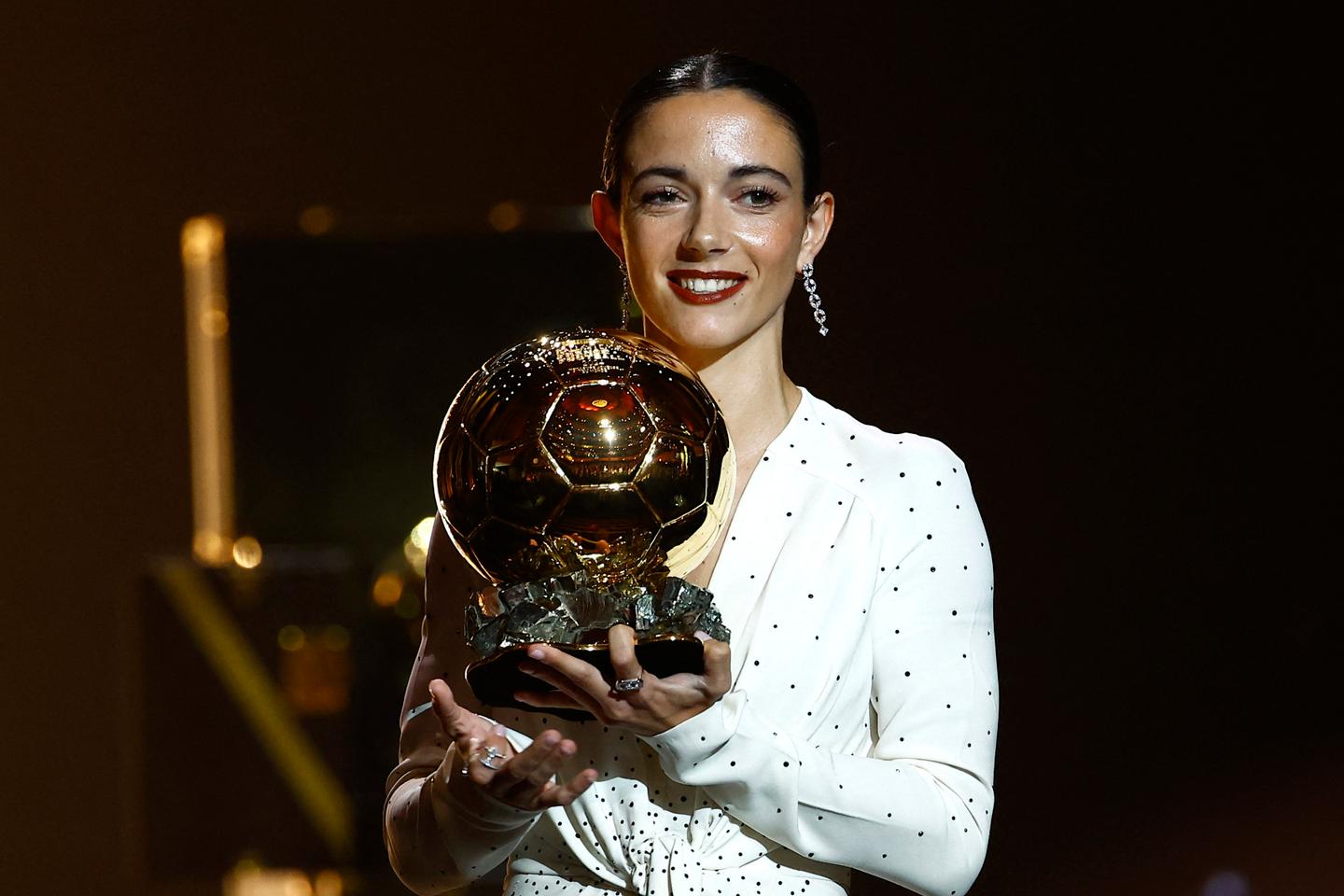 Ballon d’or 2024 : Aitana Bonmati primée pour la deuxième fois consécutive, le football collectif récompensé