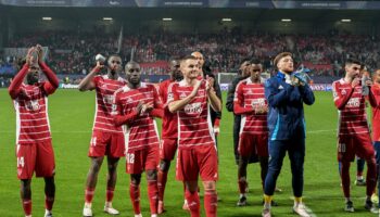 Brest-Bayer Leverkusen : toujours invaincus, les Bretons accrochent le Bayer et se rapprochent d’une qualification