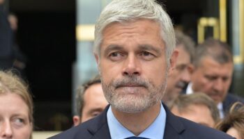 Budget : Laurent Wauquiez acceptera des hausses d’impôts «temporaires» en échange d’économies «massives»