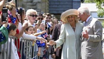 Carlos III hace un elogio de la democracia y de la brevedad en el arranque de sus actos oficiales en Australia