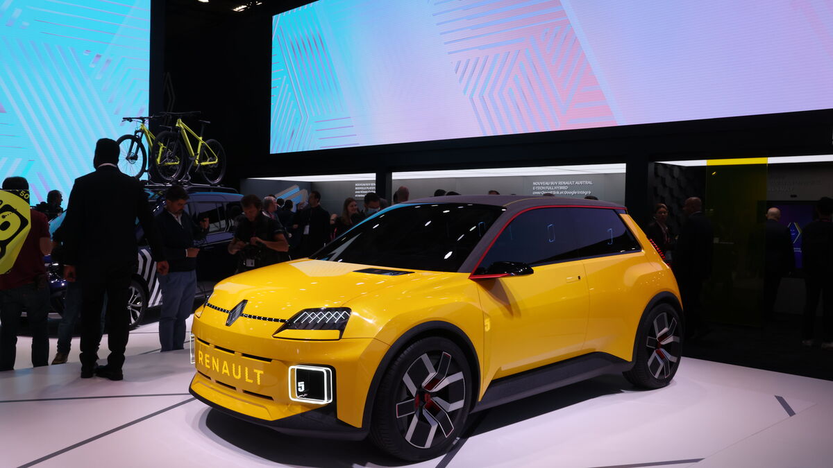 « Ce virage total, il faut maintenant le réussir » : au Salon de l’auto à Paris, Renault joue gros