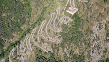 «C’est vital» : dans les Alpes-Maritimes, la route des 46 lacets, alternative au tunnel de Tende, elle aussi inaccessible