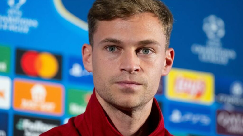 Bayern-Profi Joshua Kimmich wird immer wieder mit dem FC Barcelona in Verbindung gebracht. Auch bei der Pressekonferenz vorm Cha