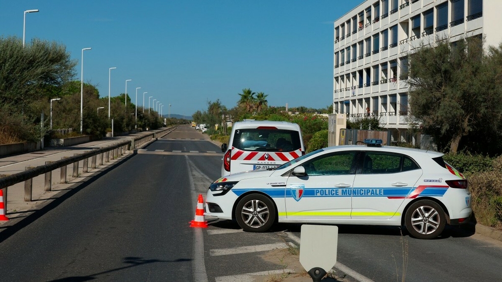 Course-poursuite en France: Un ado roule à 180 km/h et remonte l'autoroute à contre-sens