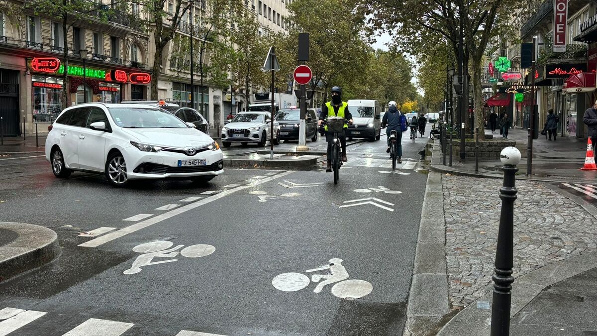 Cycliste tué à Paris : le conducteur a « repris une marche avant en sa direction », les circonstances du drame se précisent