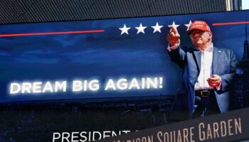 Donald Trump joue à domicile au Madison Square Garden, Kamala Harris en campagne à Philadelphie