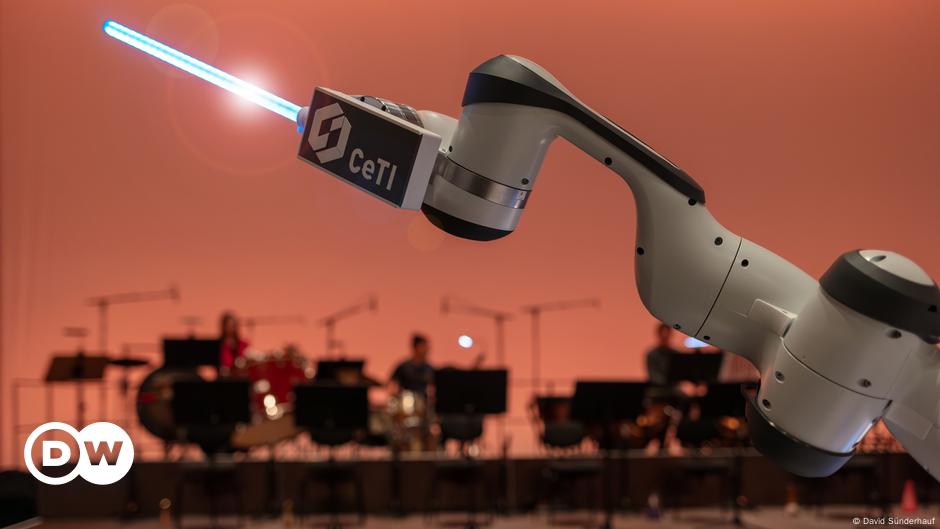 Dresdner Sinfoniker: Roboter übernehmen den Taktstock