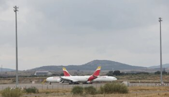 El Gobierno sigue sopesando alojar inmigrantes en el aeropuerto de Ciudad Real pese a la advertencia de Page: "No hay ninguna decisión tomada"