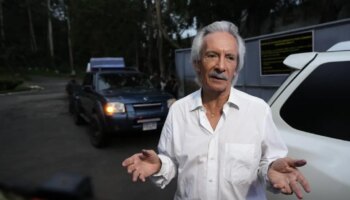 El periodista guatemalteco José Rubén Zamora sale de la cárcel tras 812 días en prisión preventiva: "Pensé que me iba a quedar ahí y morir"