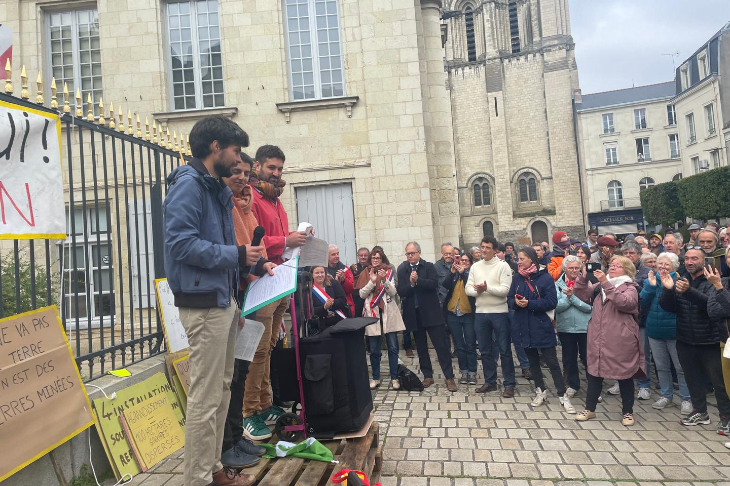 En Pays de la Loire, la Safer accusée de ne pas privilégier l’installation de jeunes agriculteurs