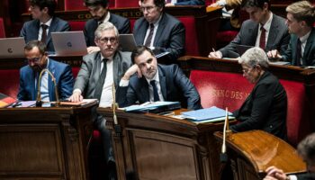 En direct, budget 2025 et menaces de démission au sein du gouvernement : « Je crois que chacun doit prendre ses responsabilités », lance Laurent Saint-Martin