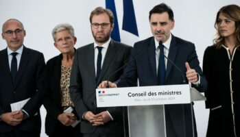 En direct, budget 2025 : la gauche et les syndicats dénoncent une « saignée » dans l’éducation