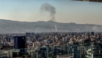 En direct, guerre au Proche-Orient : les bombardements israéliens sur Beyrouth et le sud du Liban se poursuivent ; environ 70 « projectiles » ont été tirés du Liban vers Israël