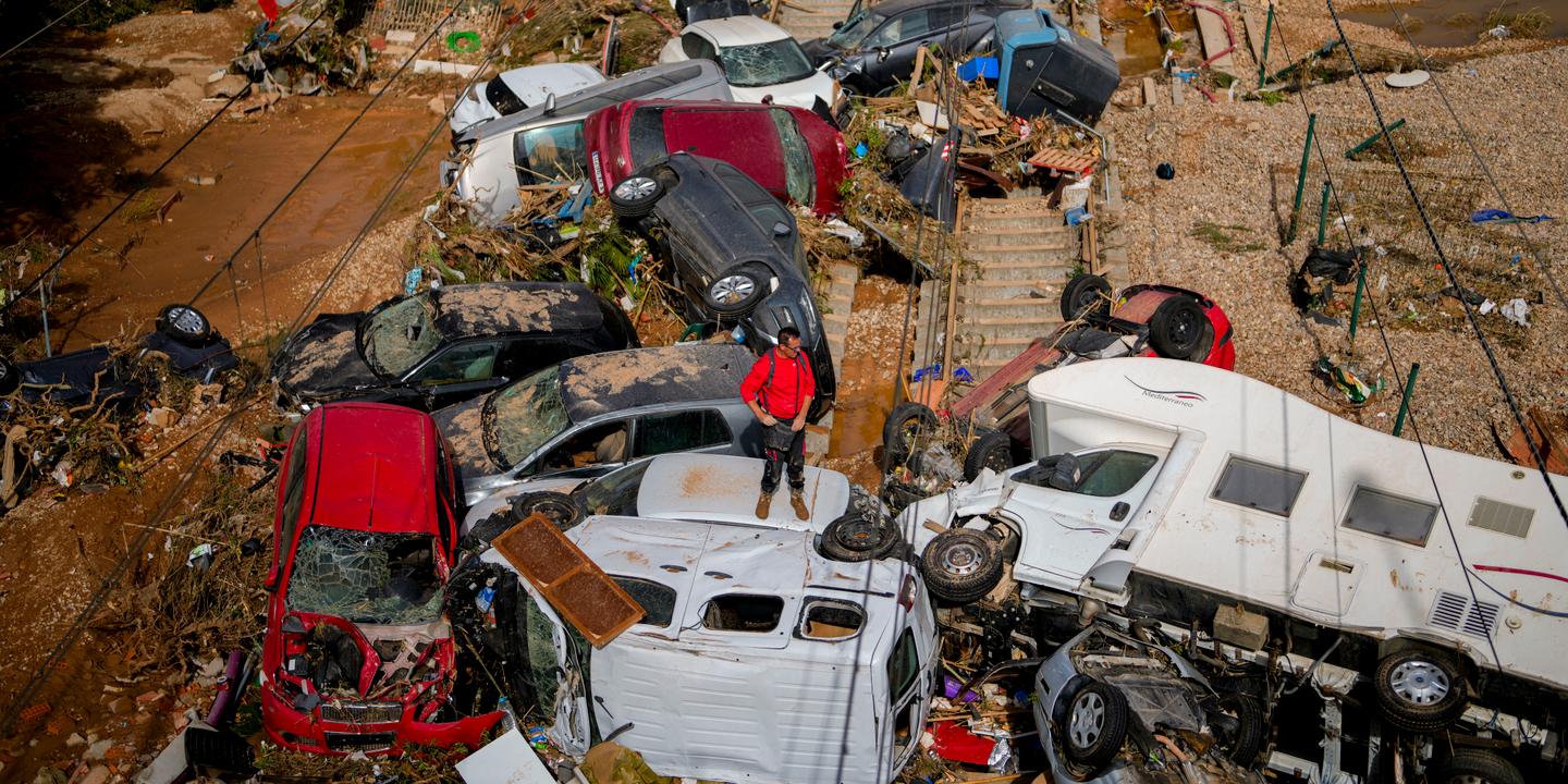 En direct, inondations en Espagne : au moins 158 morts, selon un nouveau bilan