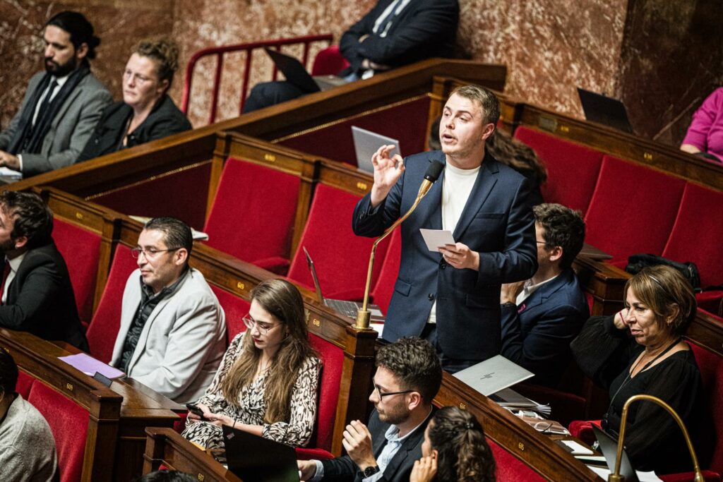 En relançant une procédure de destitution, La France insoumise prend le risque de diviser la gauche