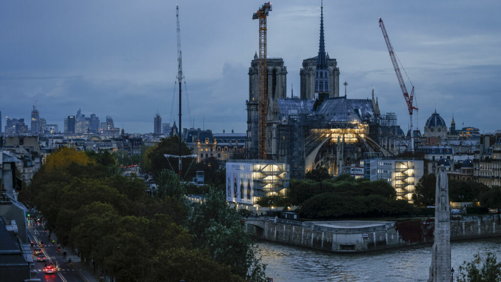 Entrée payante de Notre-Dame de Paris : le diocèse rappelle le principe de « gratuité du droit d’entrée dans les églises »