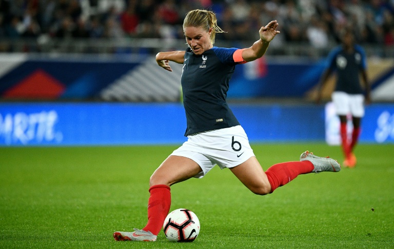 Equipe de France: Amandine Henry annonce sa retraite internationale