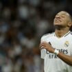 Foot : son nom évoqué dans une affaire de viol présumé en Suède, Mbappé dénonce une «fake news»... et accuse à demi-mot le PSG