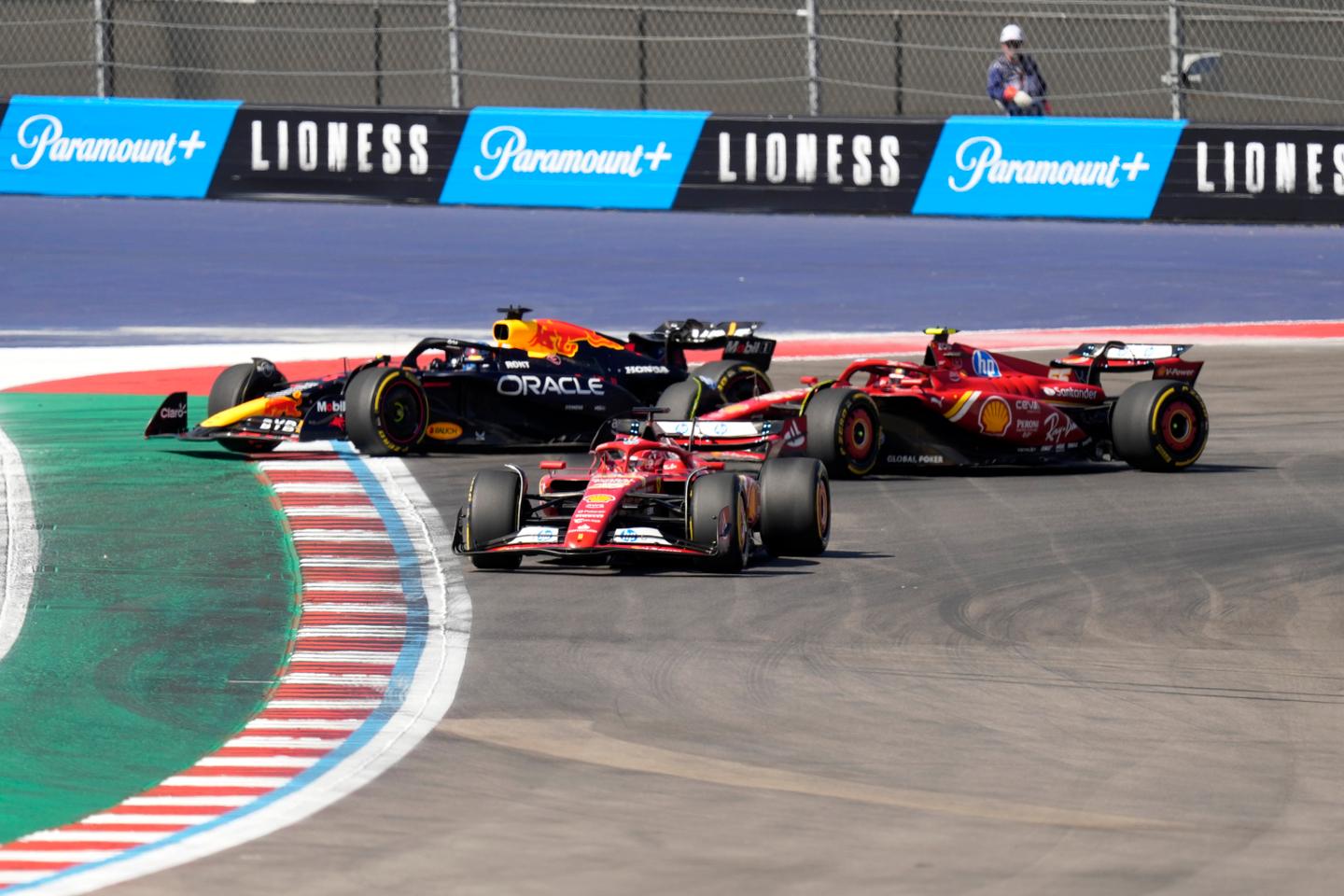 Formule 1 : victoire de Leclerc et doublé Ferrari aux Etats-Unis, Verstappen assure le podium