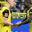 Serhou Guirassy (r) bescherte dem BVB mit seinem Tor einen knappen Sieg. Foto: Bernd Thissen/dpa