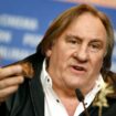 Gérard Depardieu, absent pour raisons de santé, va demander un renvoi de son procès pour agressions sexuelles, selon son avocat