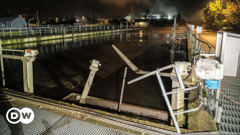 Germany: Teenager crashes car into sewage treatment pool