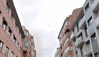 Grave una mujer de avanzada edad rescatada en un incendio de una vivienda en Valladolid