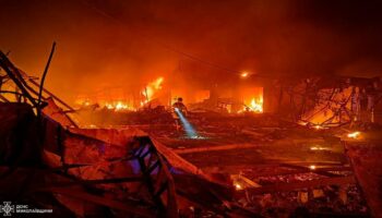 Guerre en Ukraine: un mort et 16 blessés lors de frappes russes nocturnes sur Mykolaïv