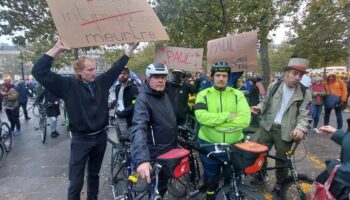 Hommage au cycliste tué à Paris : « On est tous Paul, l’agressivité et le danger c’est le quotidien à vélo »