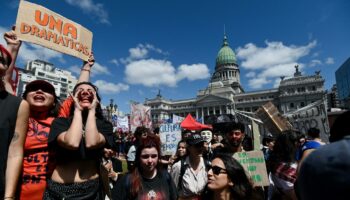 « Il y a une saignée des chercheurs et enseignants » : en Argentine, les universités vent debout contre le gouvernement après le refus de revaloriser leur budget