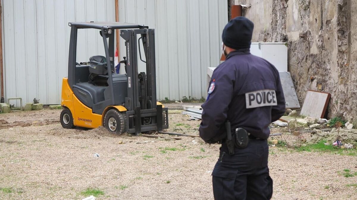 Ile-de-France : en immersion avec un détective pour retrouver un chariot élévateur volé