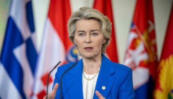 Immigration : Ursula von der Leyen annonce une nouvelle loi favorisant les retours