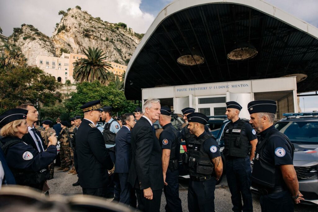 Immigration : le gouvernement met en scène sa ligne dure à Menton