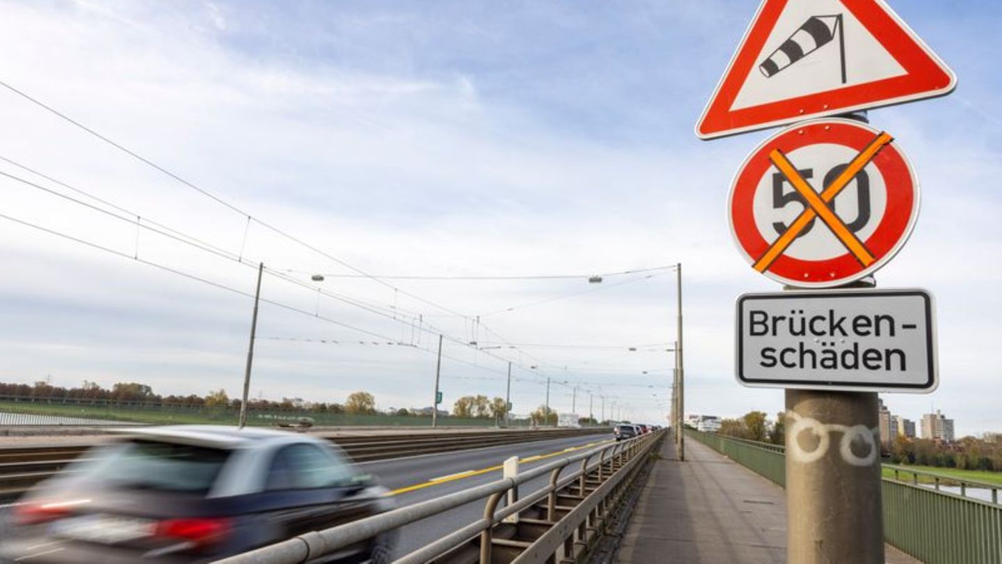 Auf etlichen maroden Brücken gibt es Einschränkungen für den Verkehr. Foto: Thomas Banneyer/dpa