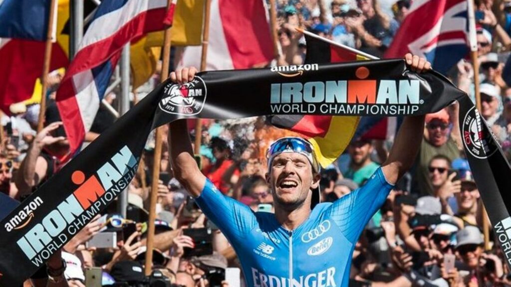 Lange schafft es erneut - und gewinnt nach 2017 und 2018 ein drittes Mal die Ironman-WM. Foto: Ronit Fahl/Zuma Press/dpa