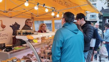 « J’ai désormais une clientèle d’habitués » : à Boulogne-Billancourt, les producteurs du Sud-Ouest font le plein