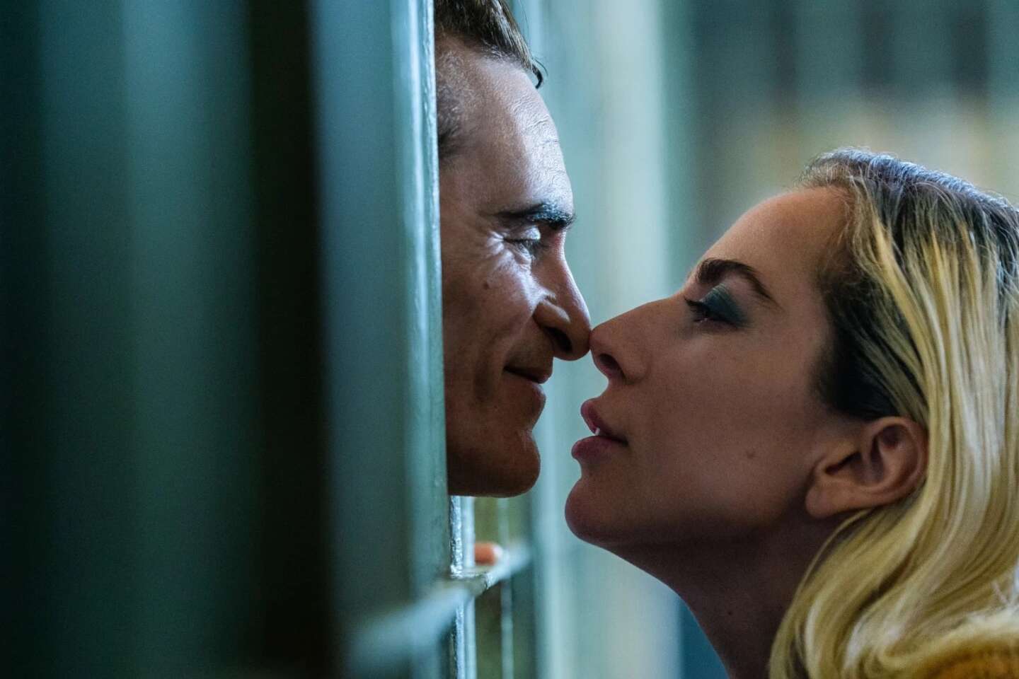 « Joker : folie à deux », de Todd Phillips : l’hymne à l’amour de Lady Gaga et Joaquin Phoenix