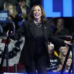 Kamala Harris asume más riesgos en la campaña tras agotar el entusiasmo del inicio