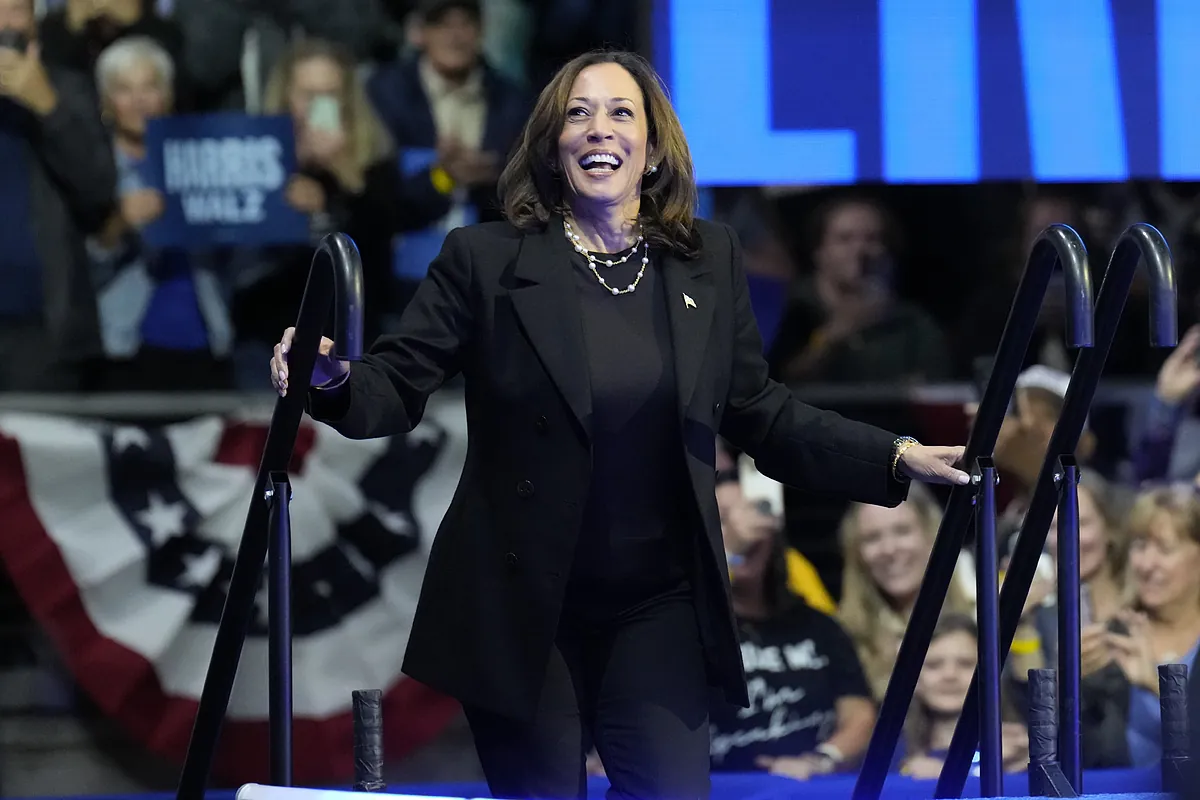 Kamala Harris asume más riesgos en la campaña tras agotar el entusiasmo del inicio