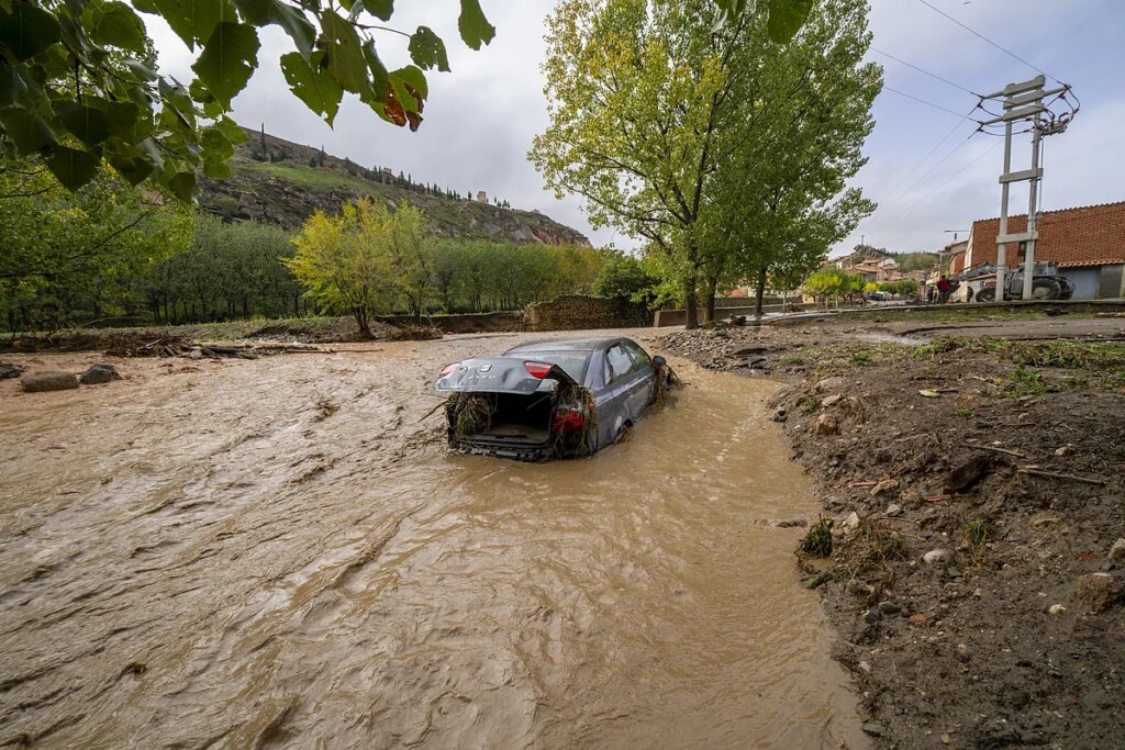 La DANA mantiene a Aragón en una "calma tensa" ante la previsión de una descarga de 100 litros/m2 sobre el río Matarraña