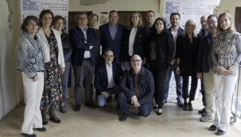 La Feria del Libro de Sevilla citará a un centenar de autores en la edición de las novedades