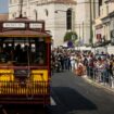 La colère des habitants de Lisbonne: "Le tramway ? C'est plus pour nous. C'est réservé aux touristes !"