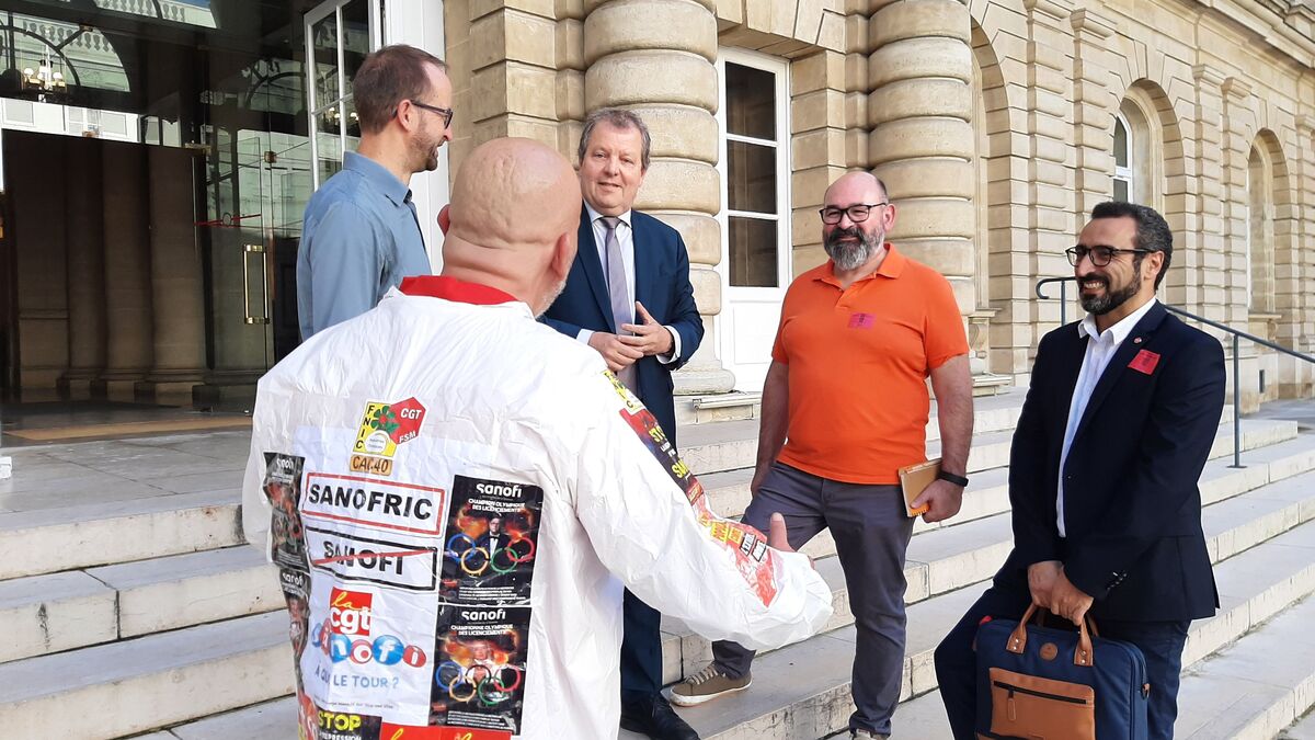 « La santé est sacrifiée sur l’autel de la finance » : amers, les syndicats de Sanofi s’invitent au Sénat