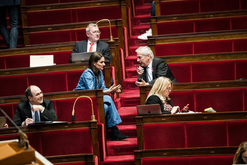 Le budget de la « Sécu » met en lumière des divergences entre macronistes, MoDem et Horizons