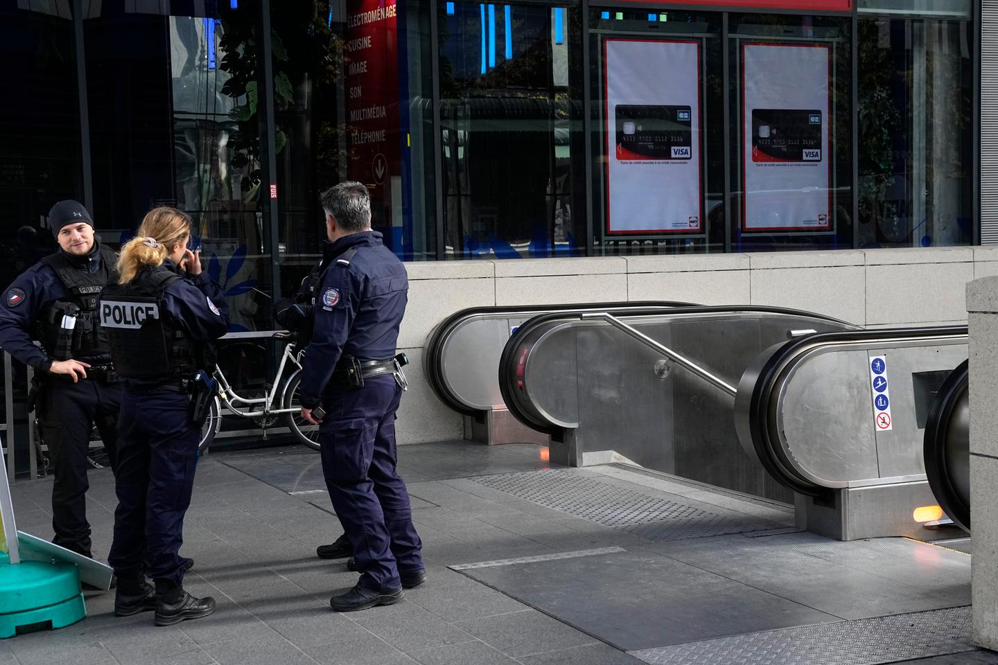 Le parquet de Paris ouvre une enquête pour provocation à la haine raciale pour un maillot floqué « anti juif » dans le métro