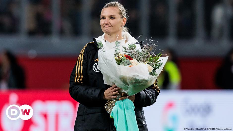 Legend Alexandra Popp plays her final match for Germany