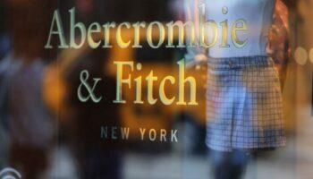 L'ex-PDG d'Abercrombie & Fitch Mike Jeffries inculpé pour trafic sexuel