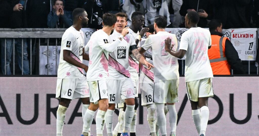 Ligue 1 : Angers fait tomber Saint-Étienne au terme d’un match très animé