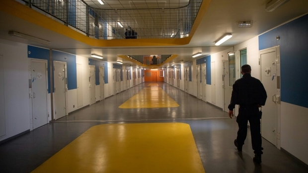 Lorraine: 11 personnes interpellées pour un trafic de drogue piloté depuis une prison